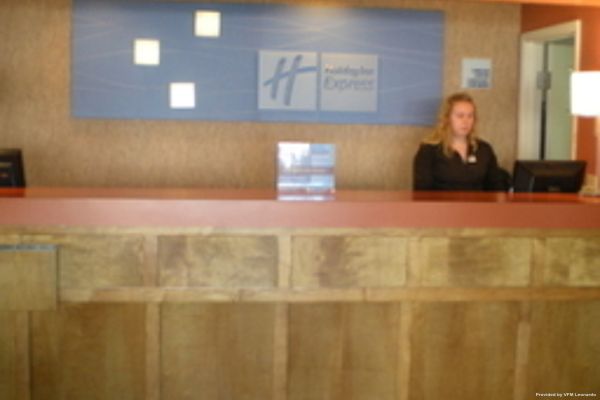 The Redwood Riverwalk Hotel (Fortuna)